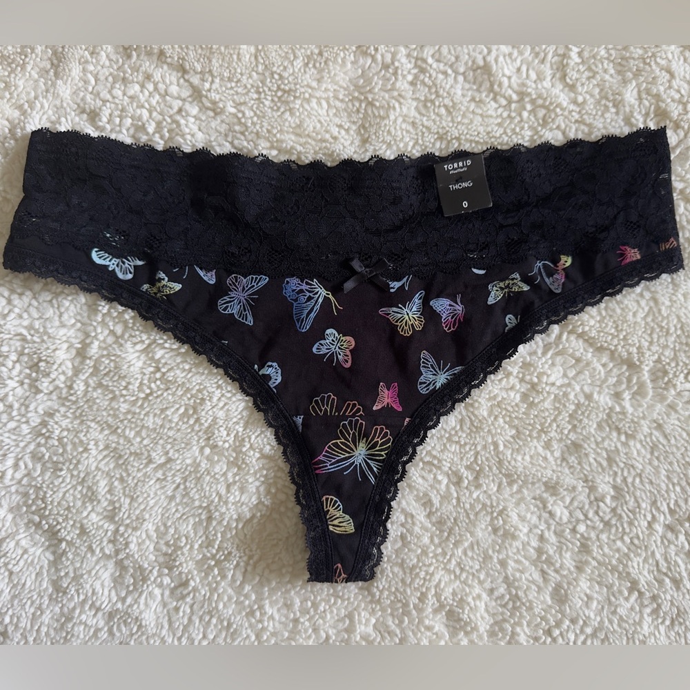 NWT Torrid Black Lace Butterfly Thong Size 0 (L)